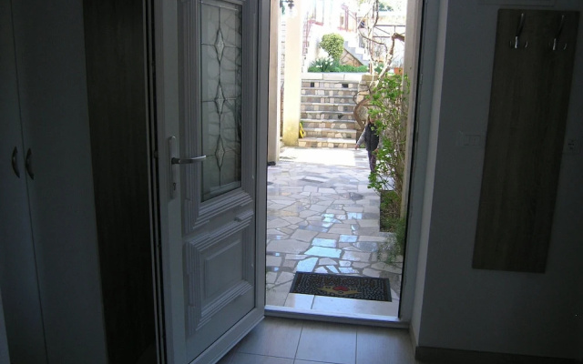 Apartment Marisa 2 in Cres
