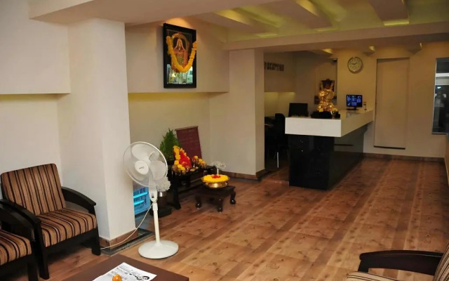 Hotel Aditya Palace