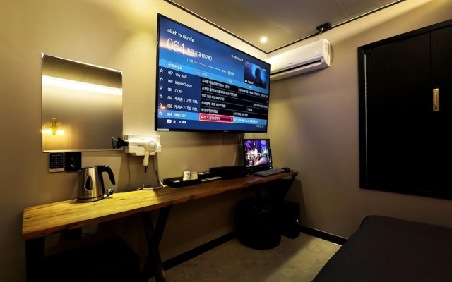 A-vant Hotel