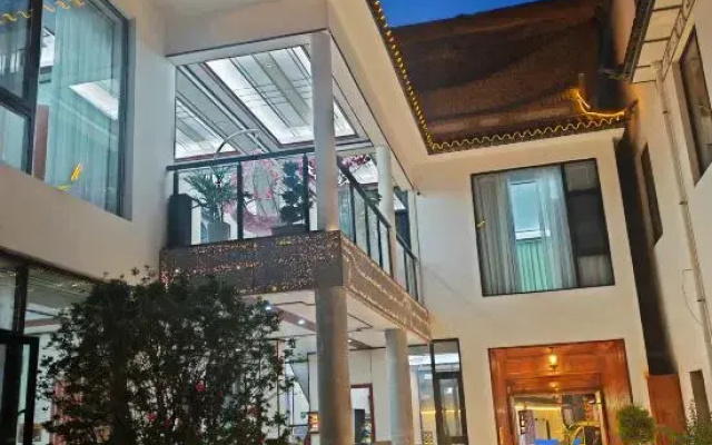 Dali Mini Designer Influencer Garden Homestay
