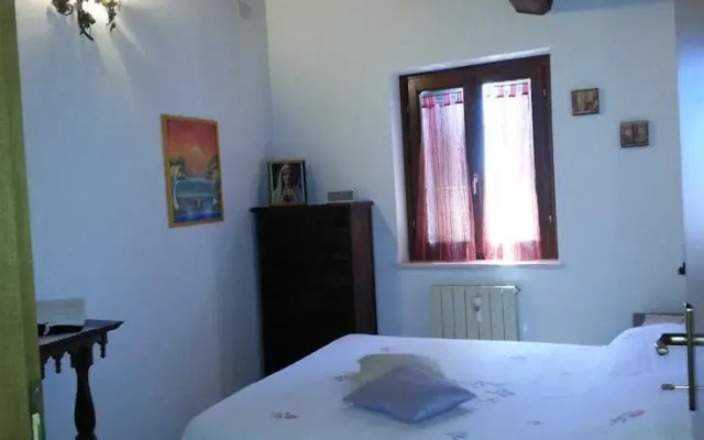 Casale pie di loggio greccio