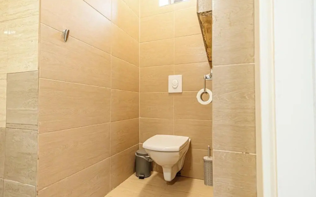 Affordable Stay Near Wiener Stadthalle