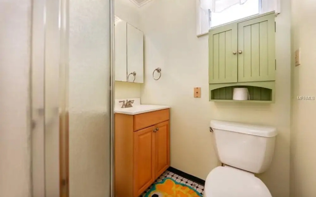 C&K's Island Retreat - 1586344