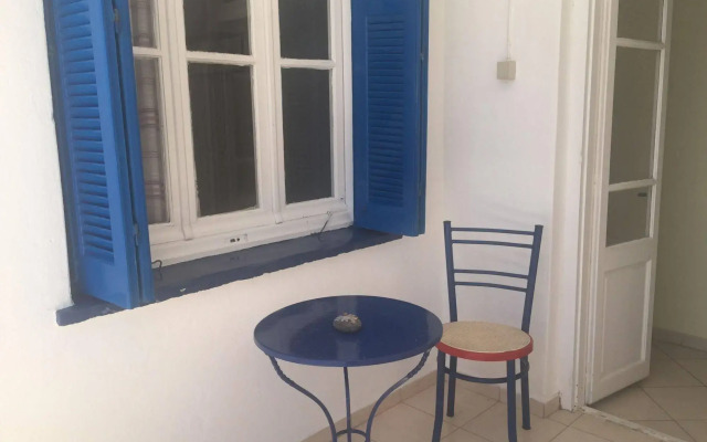 Apostolakis Rooms