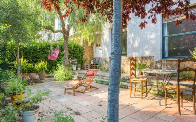 Villa With 4 Bedroom for 7 People