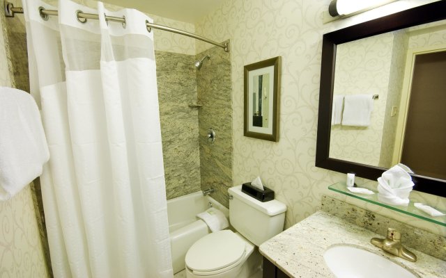 Holiday Inn Hotel & Suites Boston - Peabody 0