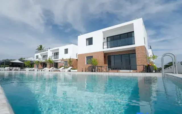 The Village Chumphon Hotel