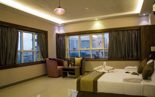 Gold Hotel