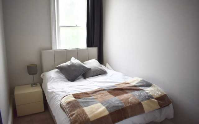 Апартаменты 2 Bedroom Apartment in Seven Dials комната для гостей
