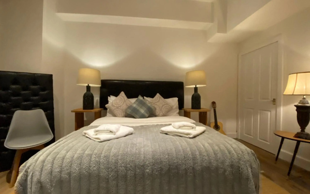 Queen Street Boutique Suites