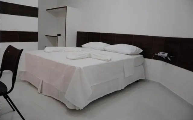 Canavial Plaza Hotel