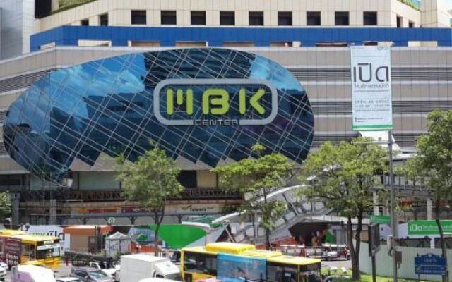 Отель S2s Boutique Resort Bangkok Бангкок вид на фасад