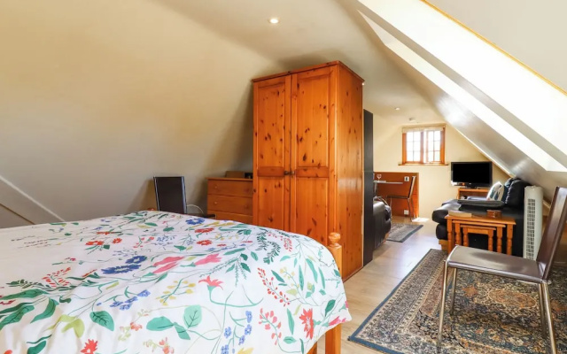 The Studio, Horseshoe Cottage
