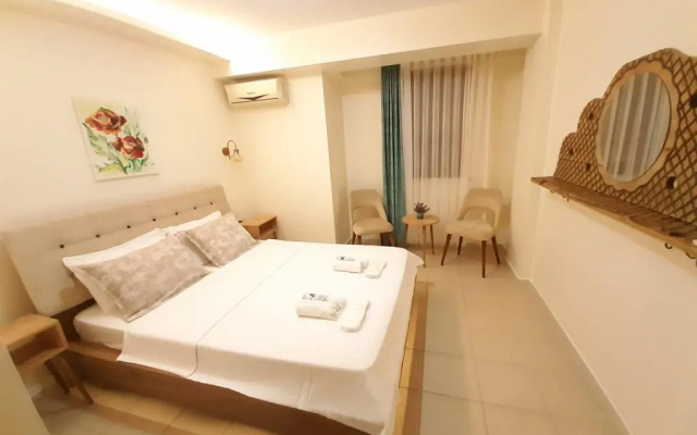 Delos Hotel