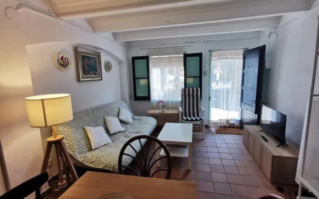 Cozy apartment 30 steps from the ocean