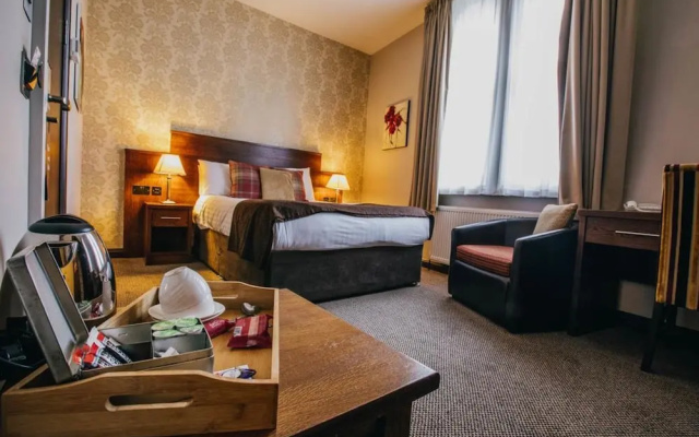 Duke Of Edinburgh Hotel