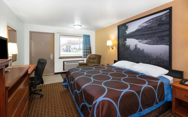 Super 8 By Wyndham Goodland