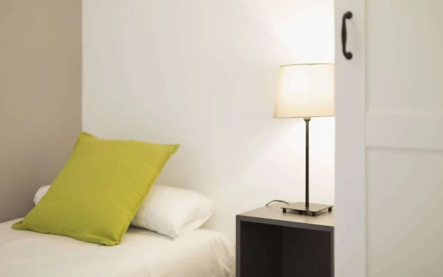 Cosy & Modern 4bdr in Central Eixample