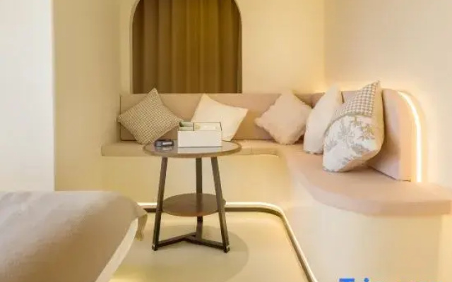 oneday Designer Smart Apartment Hotel (Wuyue Plaza Branch)