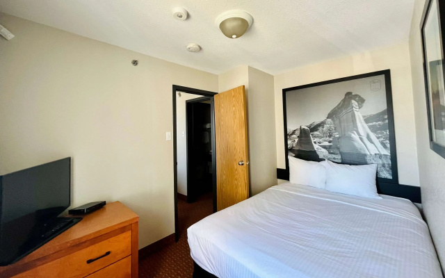 Super 8 by Wyndham Grande Prairie