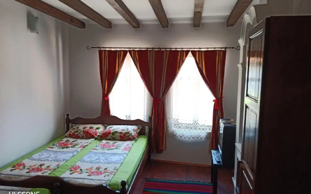 Guest House Strumena