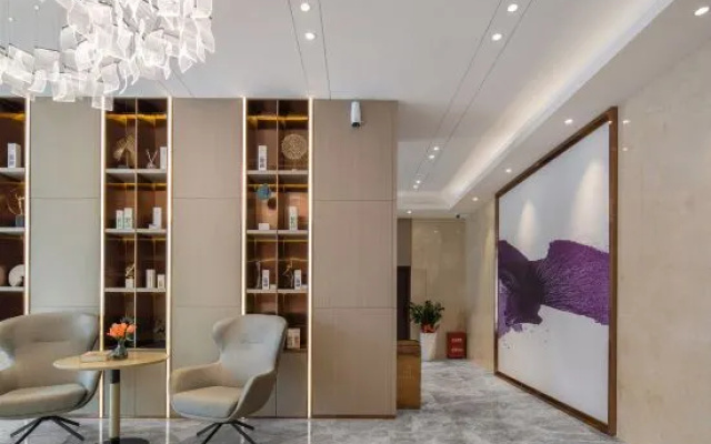 Lavande Hotel (Zhangzhou Xinlong Shengshi Plaza)