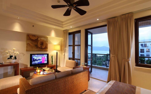 Aegean Conifer Suites Resort Sanya