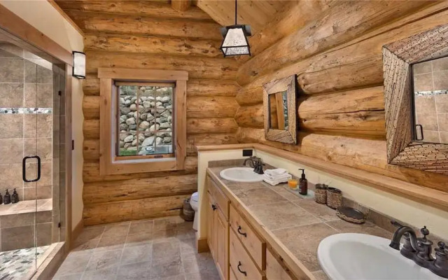 Panorama Lodge South