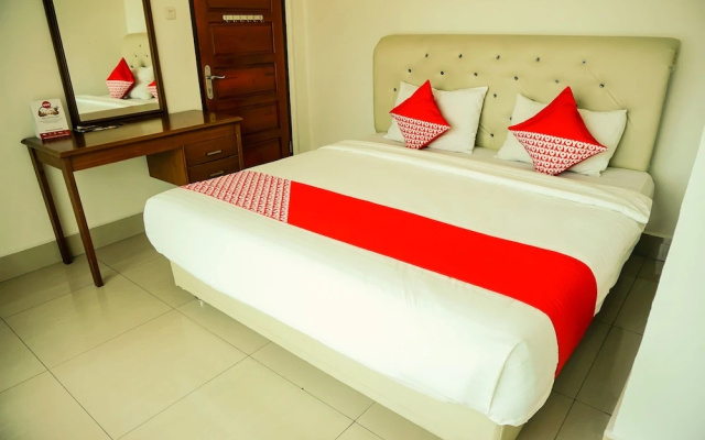 OYO 733 Mina Homestay