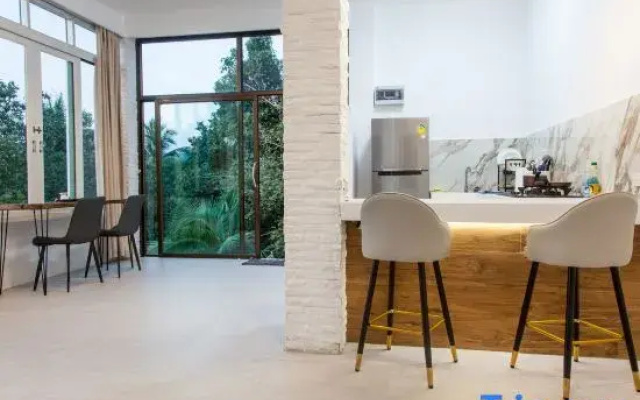 Villa Archie Ground-Floor Sea View Apartment