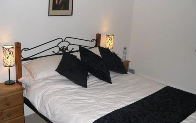 Tudor Rose Bed & Breakfast