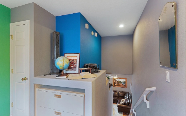 Stylish Southwest 2 BR by Casago