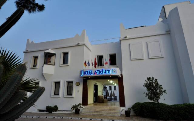 Отель Otel Atrium вид на фасад