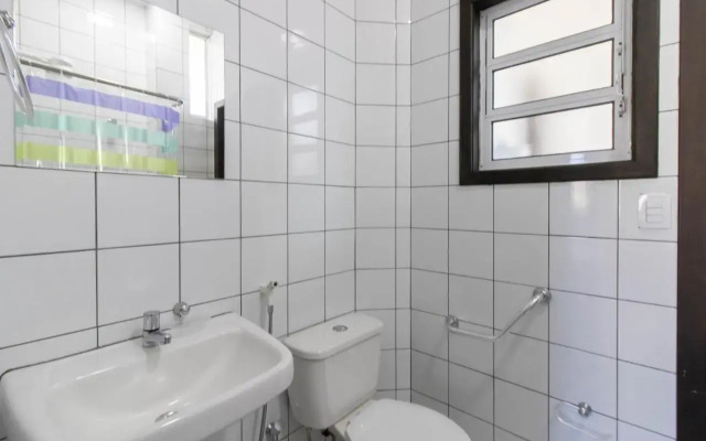 Linda Casa! Acesso privado praia Guaratuba(50mts)