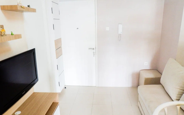 Modern and Comfy Design 2BR Bassura City Apartment