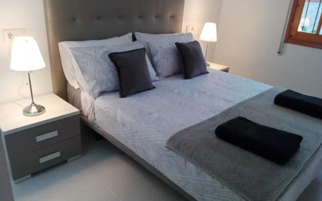 Modern Refurbished Bungalow, Communial Poolwifi