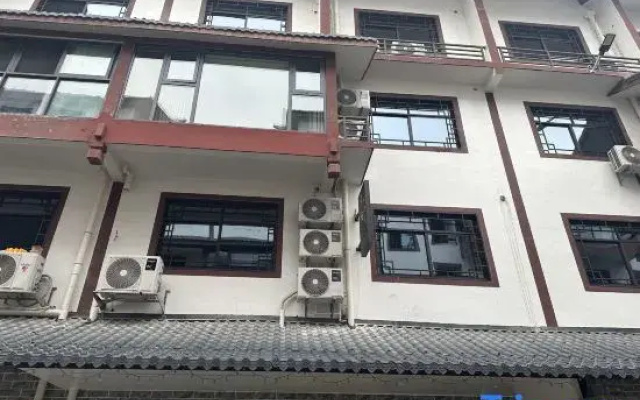 Xiyang Xiaozhu Homestay (Zhangjiajie West Station)