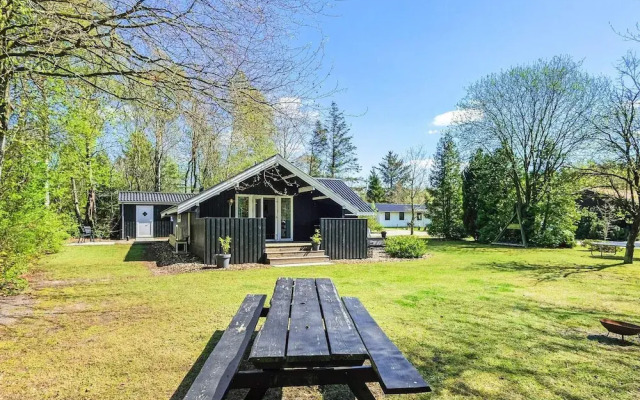 6 Person Holiday Home in Toftlund