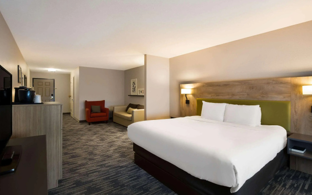 Country Inn & Suites by Radisson, Marion, IL
