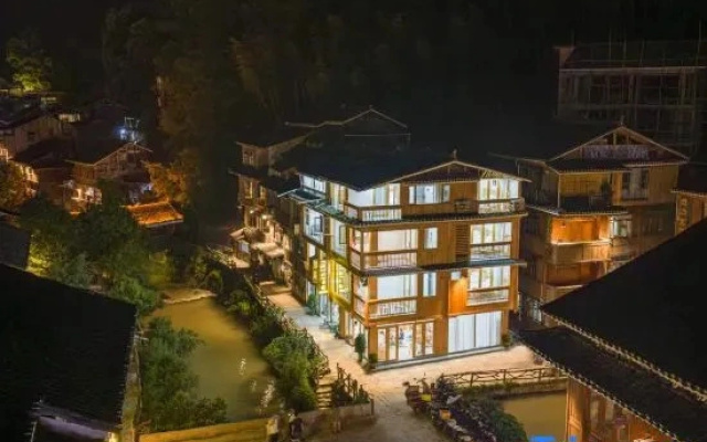 Yishan Yishui Yilouge Inn