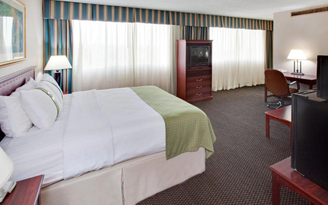 Holiday Inn Downtown - Mercy Area by IHG