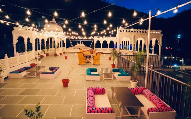 Dollar Villa Resort