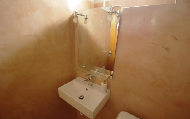 Antonis Traditional House