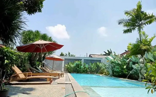 The Guest Villas Legian Kuta
