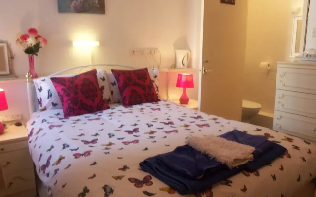 Ardsley Hotel