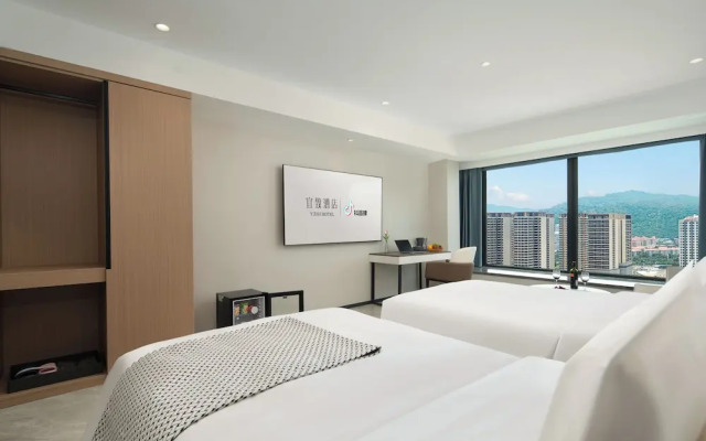 ECHIC Mercure (Guangzhou Baoneng Performing Arts Center Luogang Wanda Plaza)
