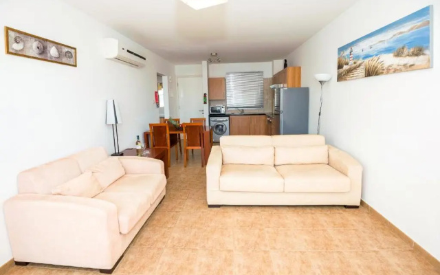 SEABREEZE APARTMENT 200m away from the sea