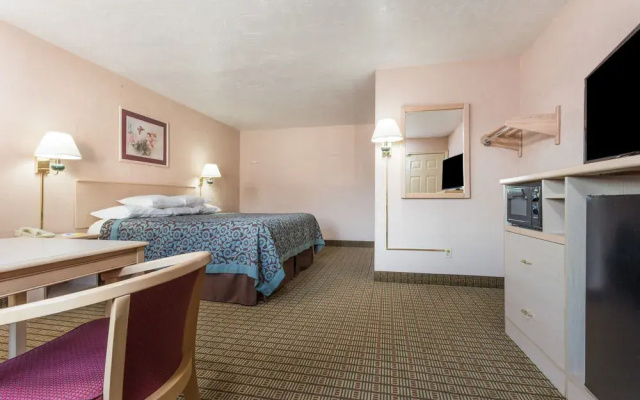 Days Inn Portland Central