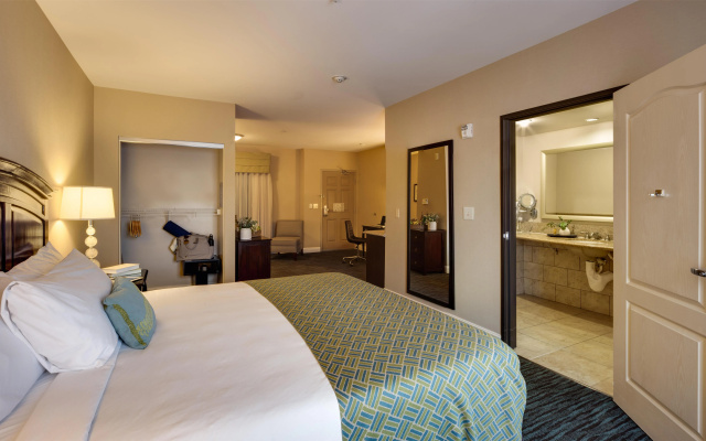 Ayres Hotel & Spa Mission Viejo – Lake Forest