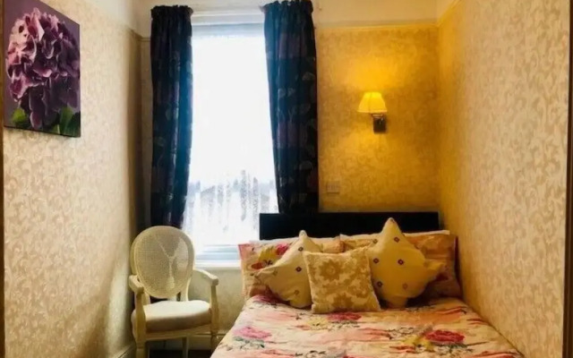 Dunromin Hotel